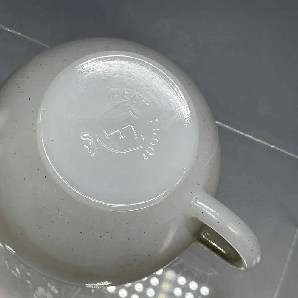 (1) Vintage Federal Milk Glass Mesa TEACUP‎ Coffee Brown Ombre
